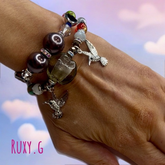 Silver Hummingbird Charm Bracelet - Picture 3 of 10